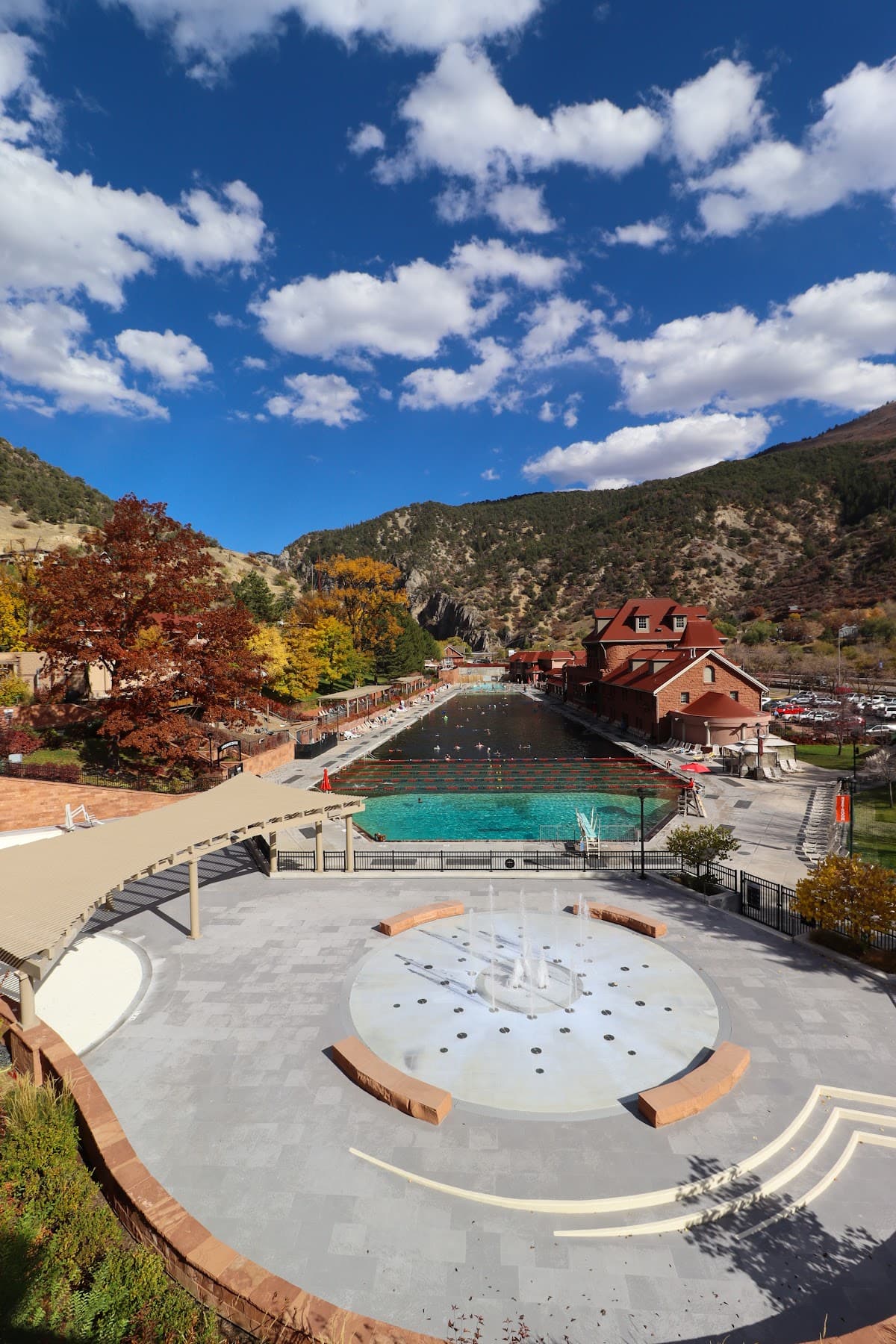 Glenwood Hot Springs Lodge