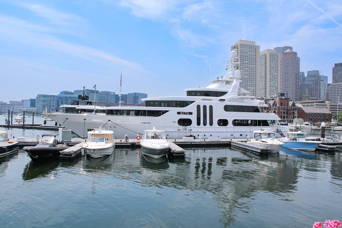 Boston Yacht Haven Inn & Marina