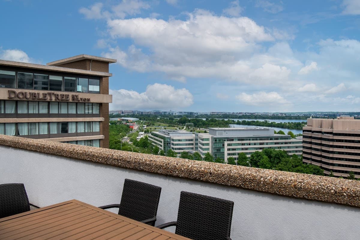 DoubleTree by Hilton Hotel Washington DC - Crystal City