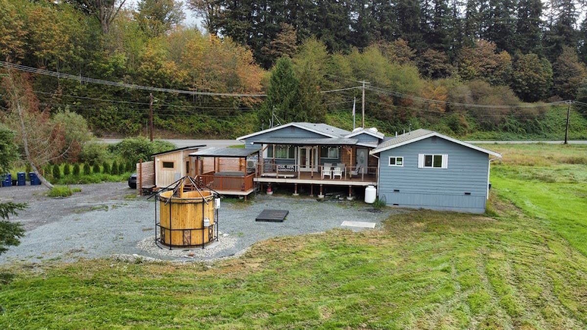 The Spa Under The Stars + The Zen Den BNB