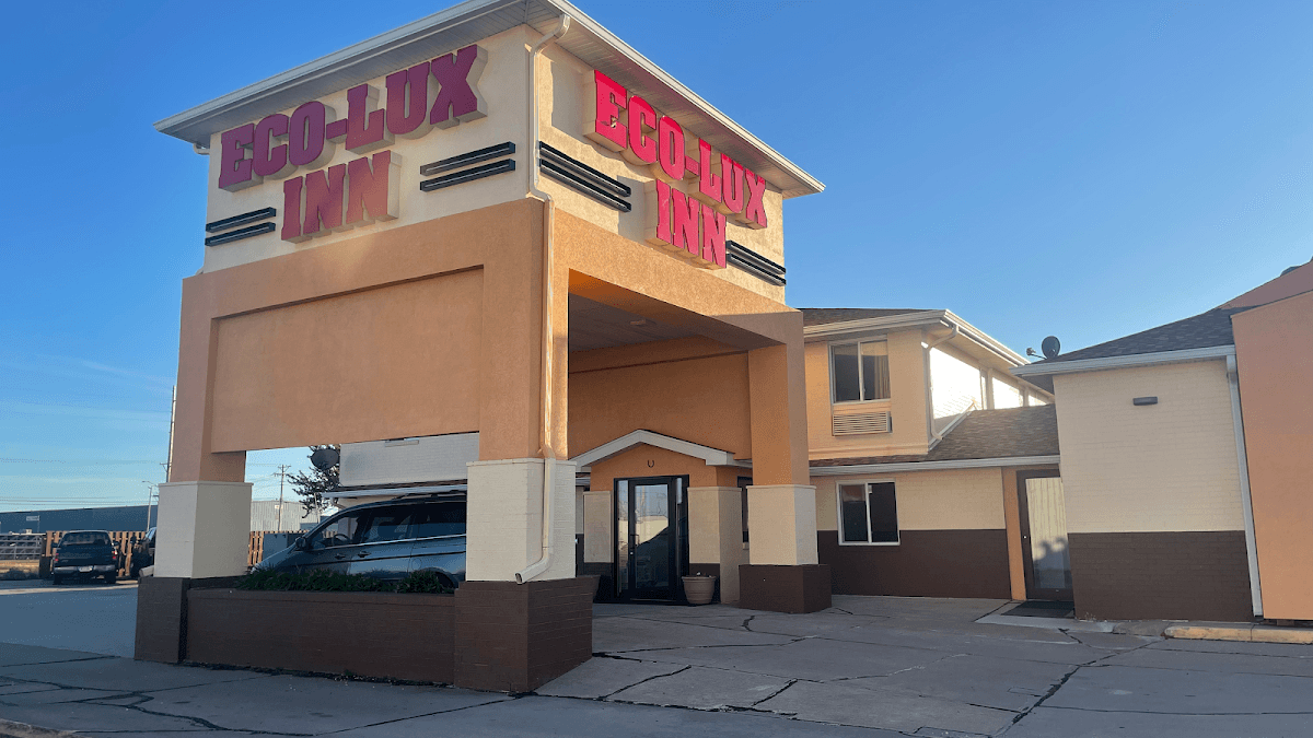 Eco-Lux Inn