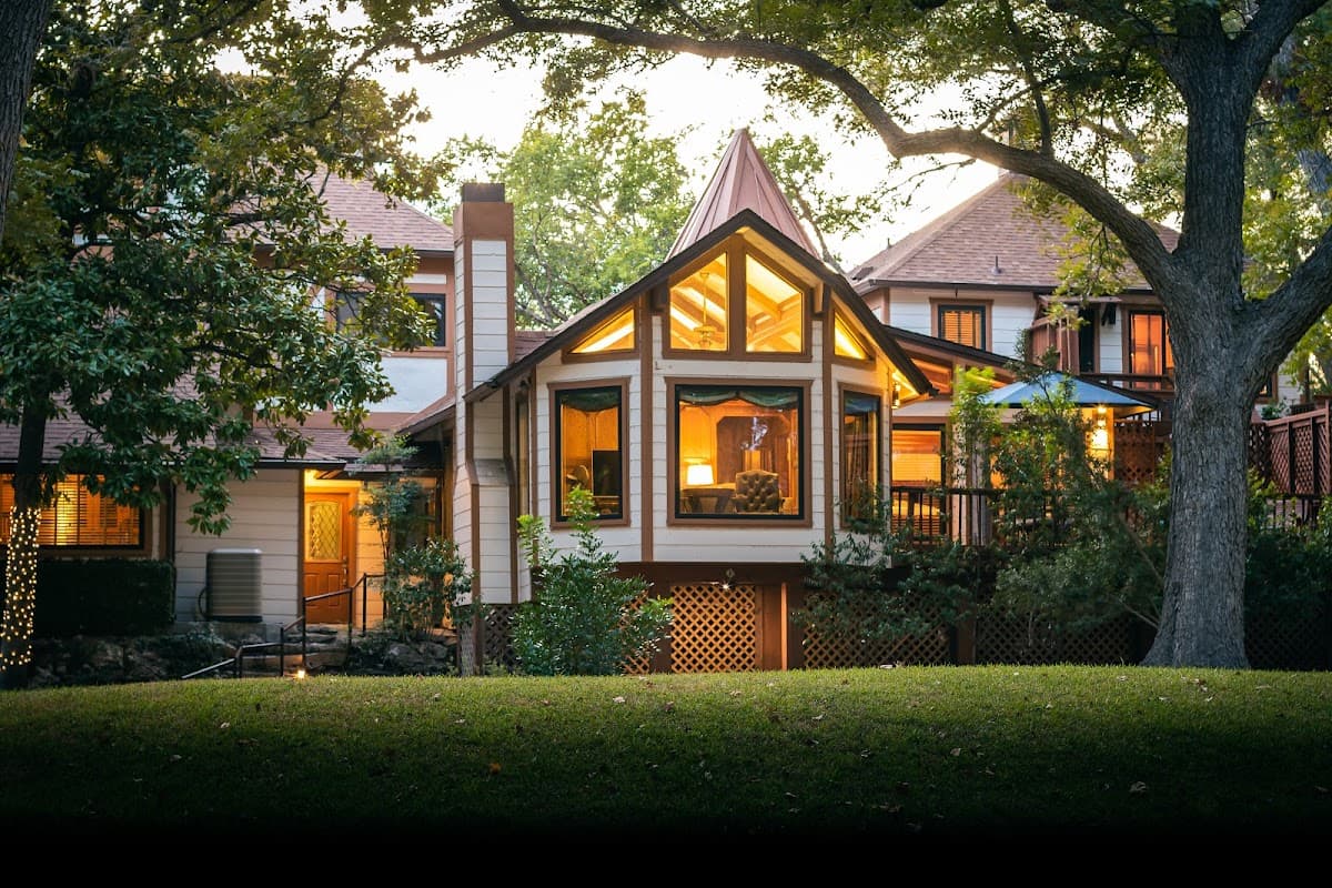Creekhaven Inn & Spa
