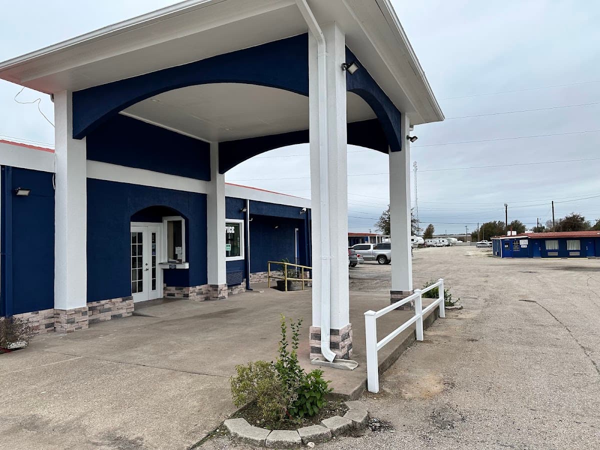 Apollo Lodge and RV Park near I-45 - Fairfield TX