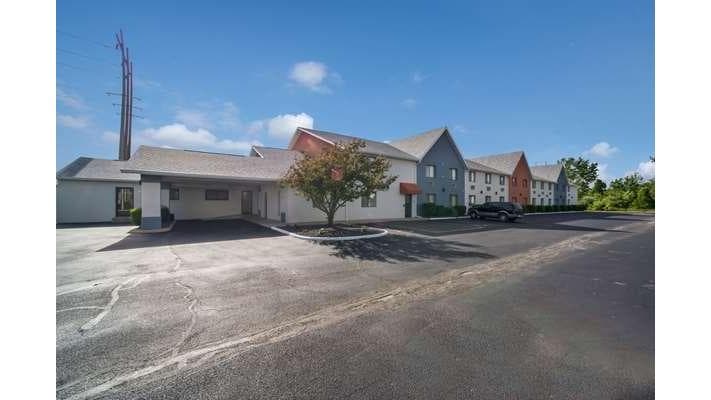 Ramada by Wyndham Effingham