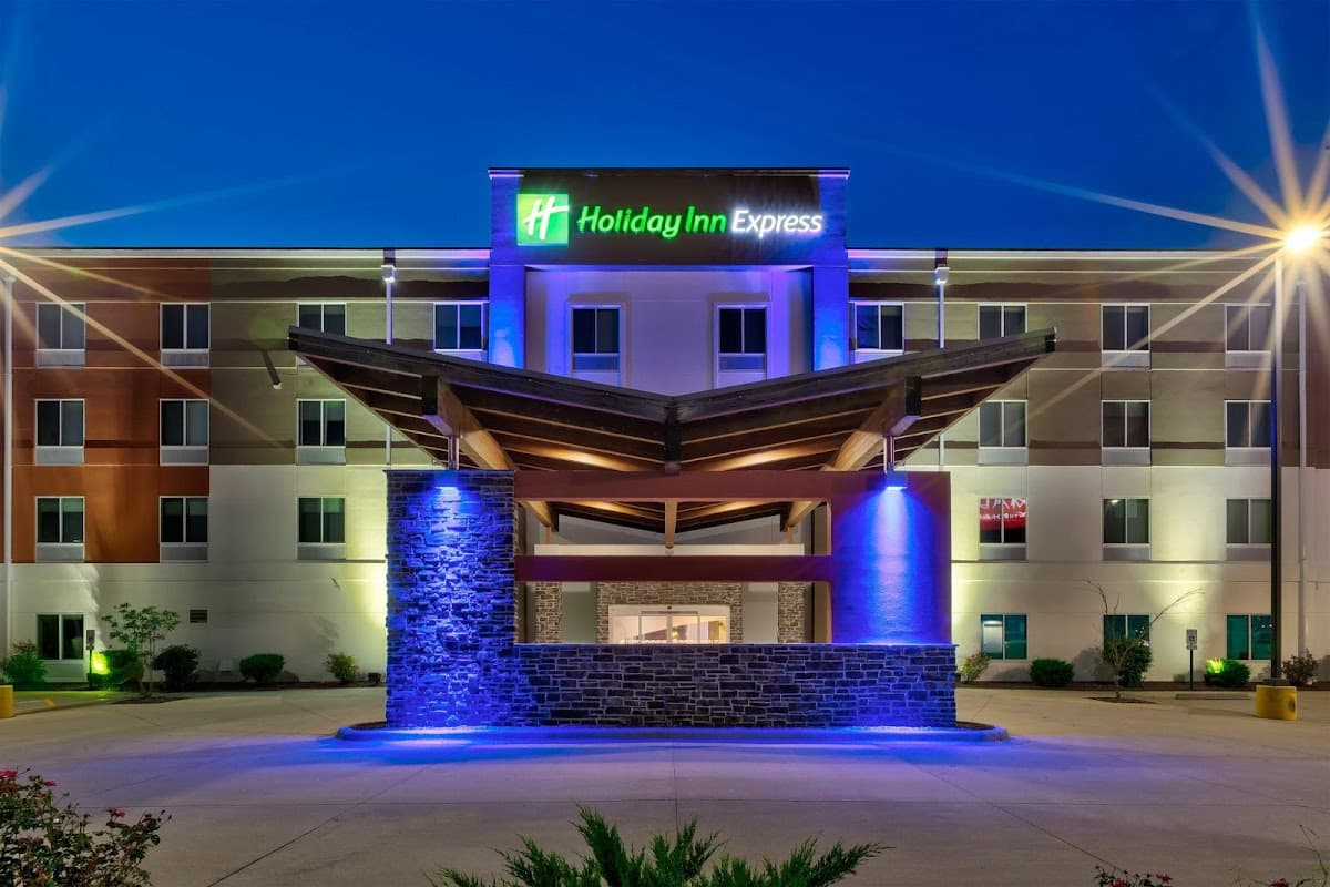 Holiday Inn Express & Suites Effingham by IHG