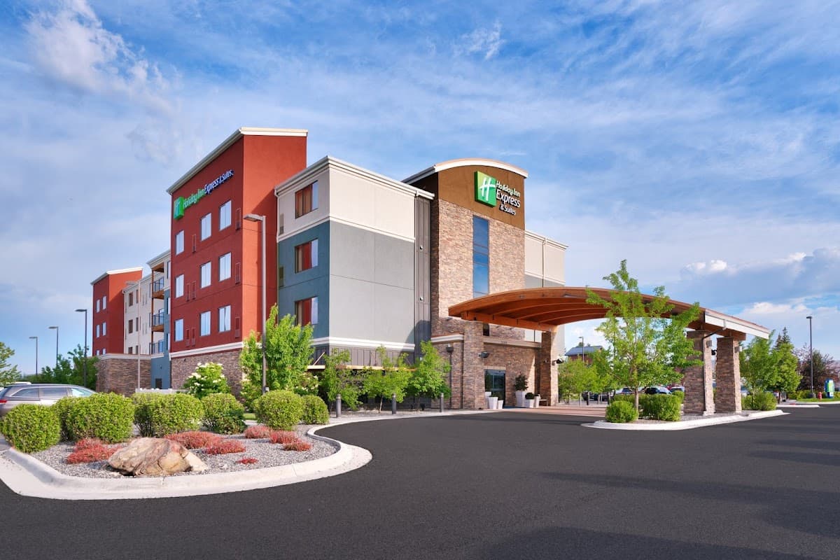 Holiday Inn Express & Suites Butte by IHG