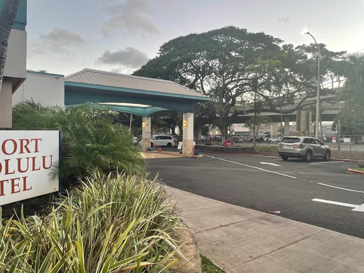 Airport Honolulu Hotel, Trademark Collection by Wyndham