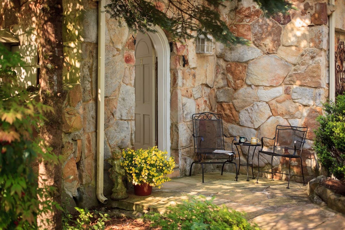 Chanticleer Inn Bed and Breakfast