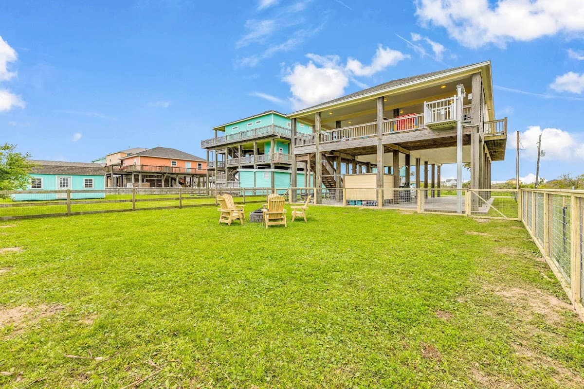 Senor Whiskers - Beach House Rental