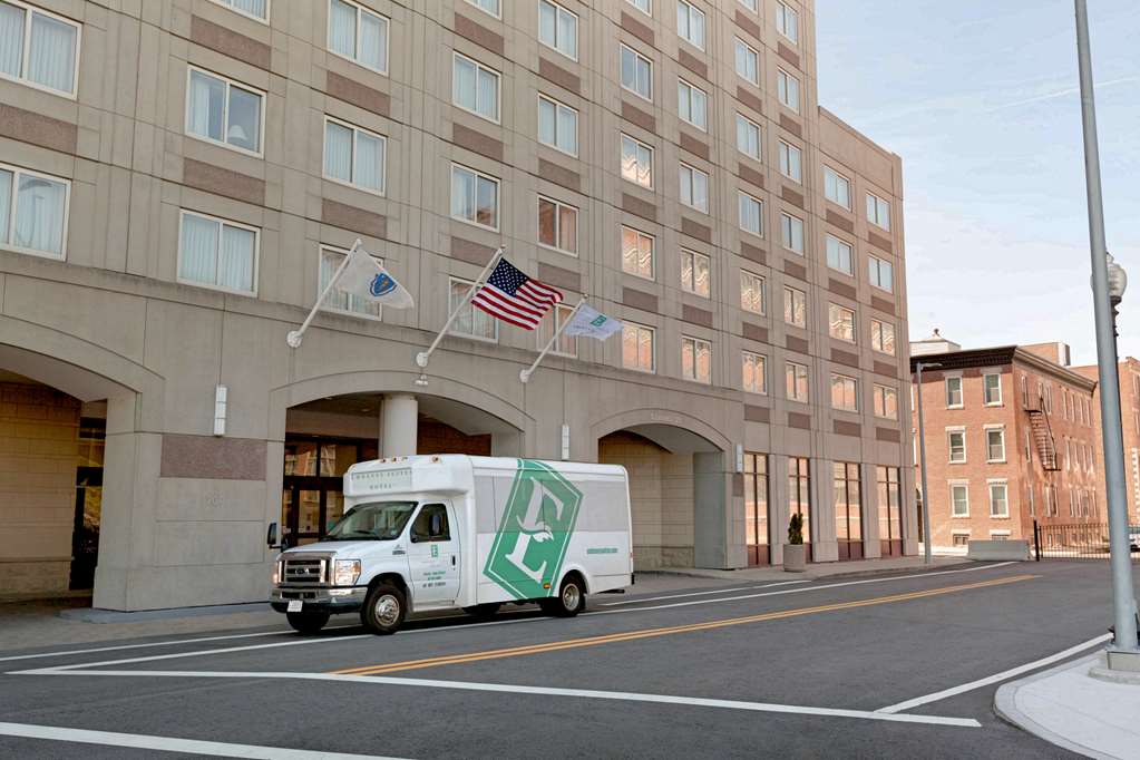 Embassy Suites by Hilton Boston at Logan Airport