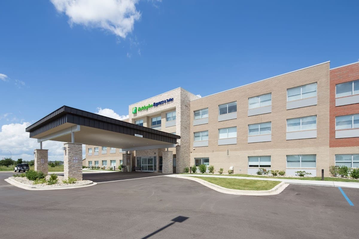 Holiday Inn Express & Suites Port Huron by IHG
