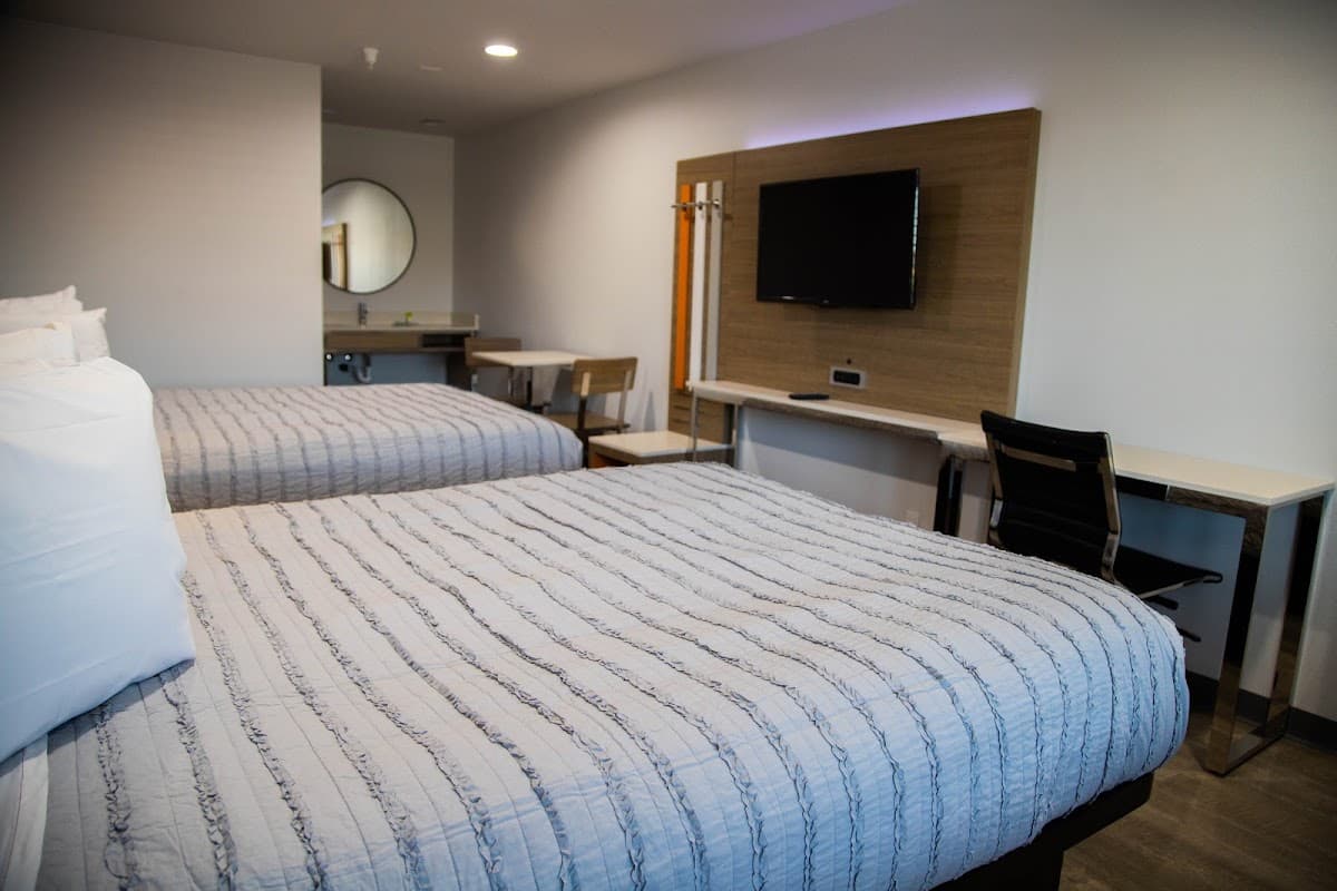 Pico Rivera Inn & Suites