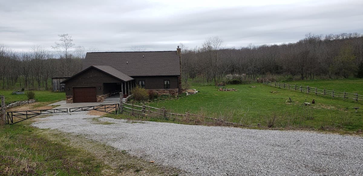 Walnut Bend Lodge, owned by Heron's Nest Farm LLC