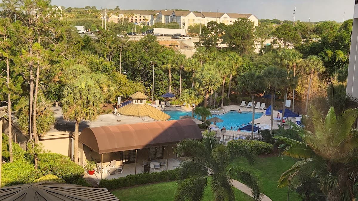 DoubleTree Suites by Hilton Orlando - Disney Springs Area