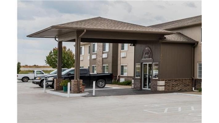 Super 8 by Wyndham Gardner