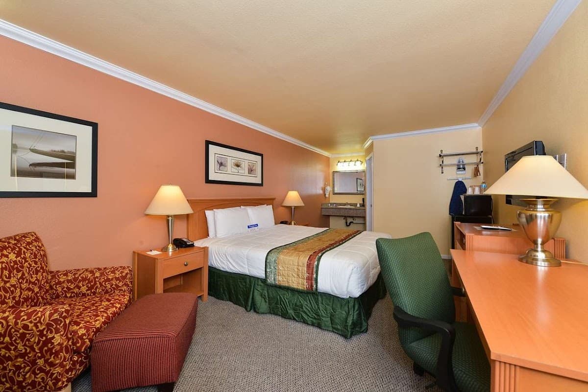 Inn By The SFO