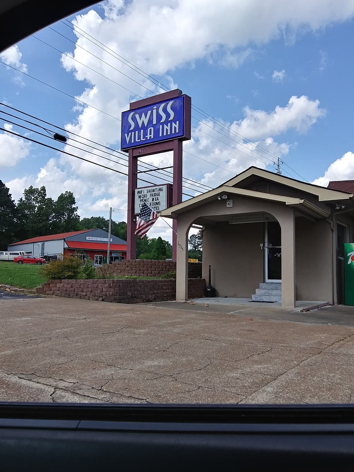 Swiss Villa Inn